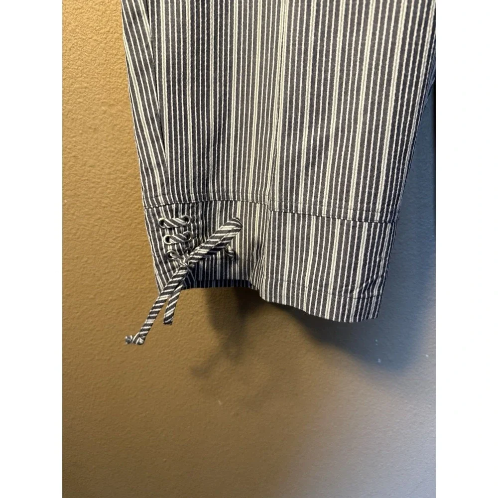 Dressbarn Woman 14W Blue White Striped Capri Pants Lace-up Hem Drawstring Cuff - Picture 2 of 11